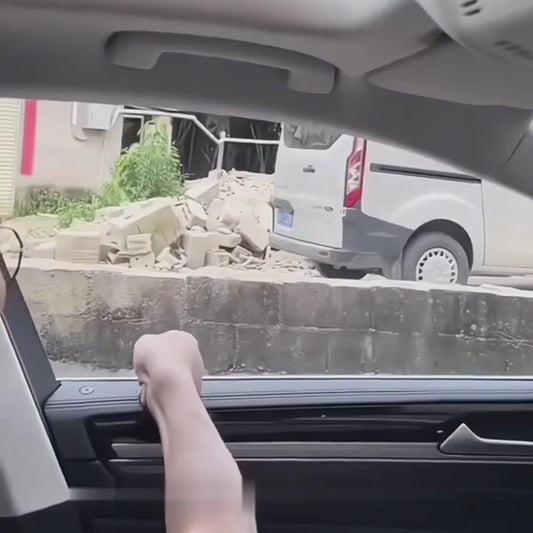 Flash Hammer – Emergency Car Safety Hammer with LED Torch & Seatbelt Cutter